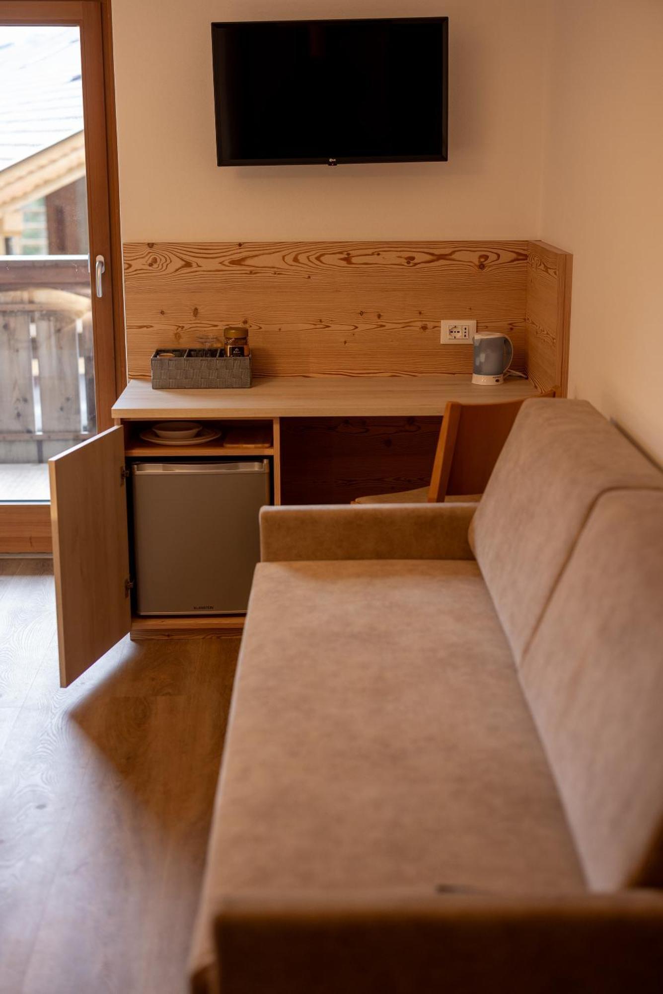 San Pietro Dolomiti Small Budget Hotel