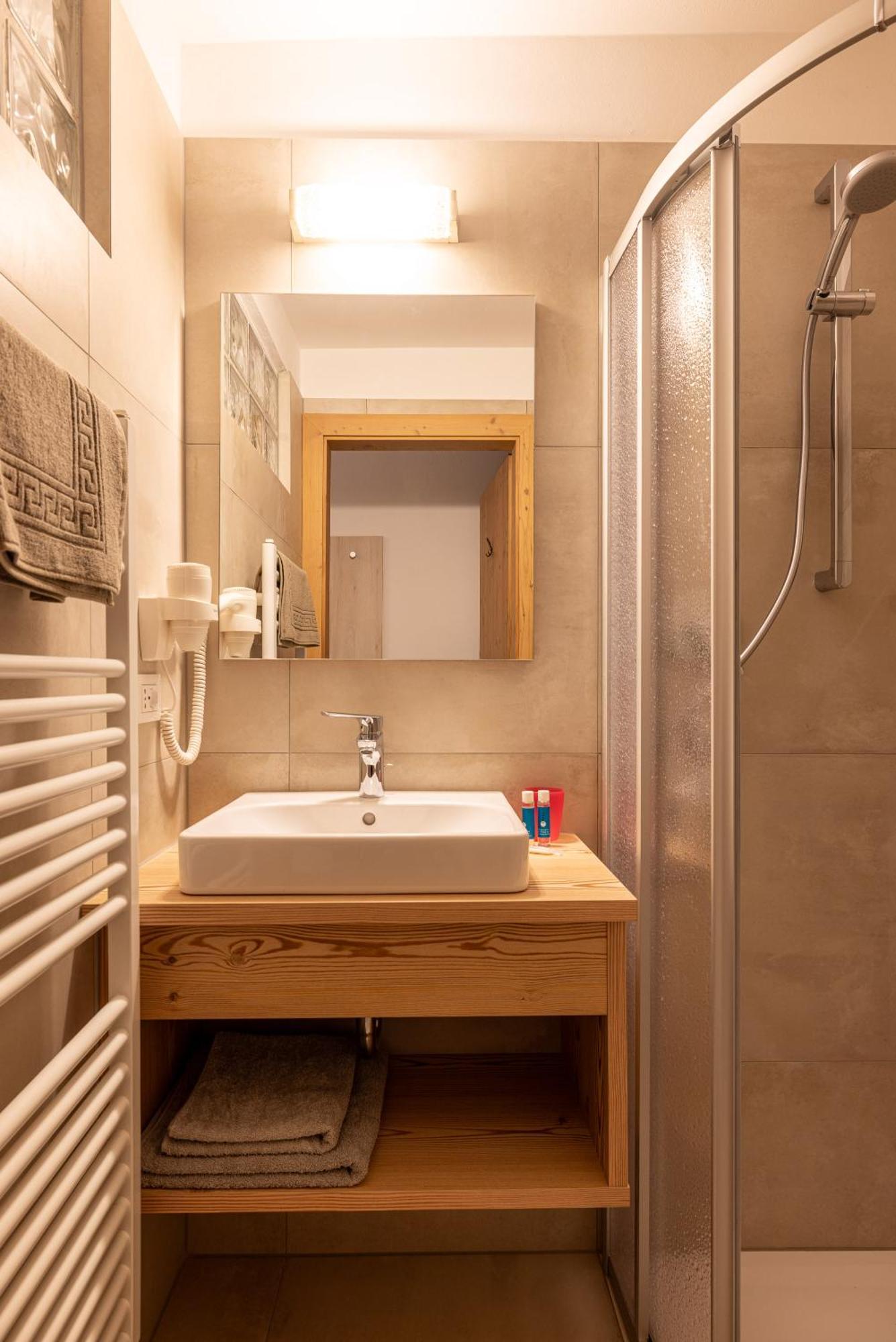 Hotel San Pietro Dolomiti Small Budget *